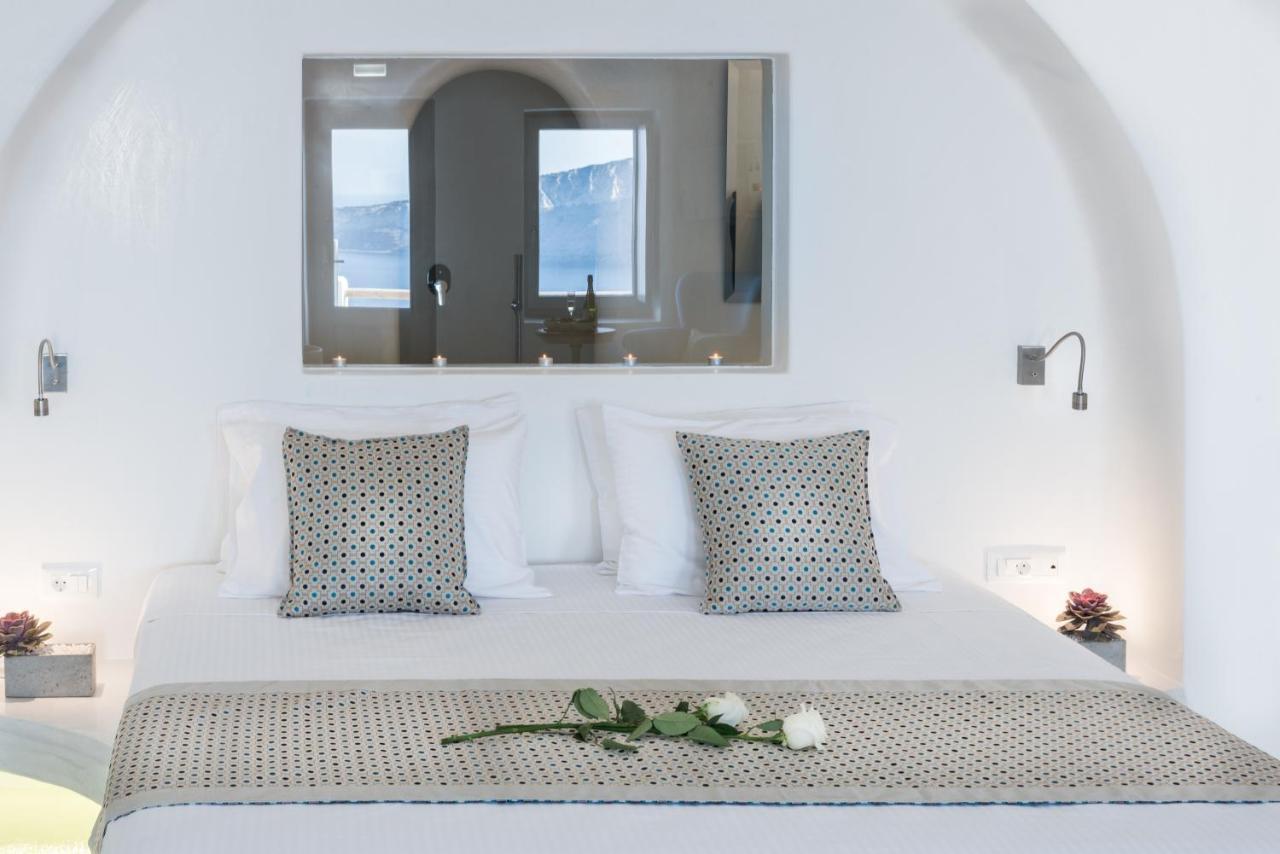 Maregio Suites (Adults Only) Oia Buitenkant foto